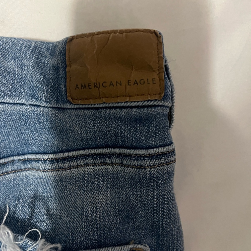 American Eagle Outfitters High Rise Blue Jeans - Picture 3 of 5